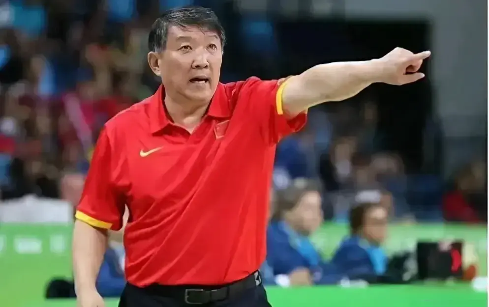 名老球员都, 看了这份名, 日进行夏训