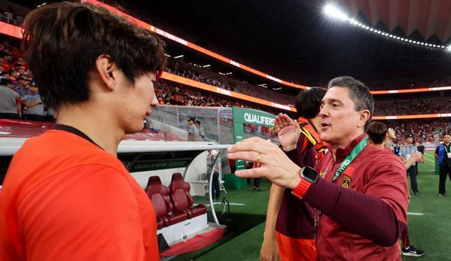 强大了, 强大了, 像王钰栋