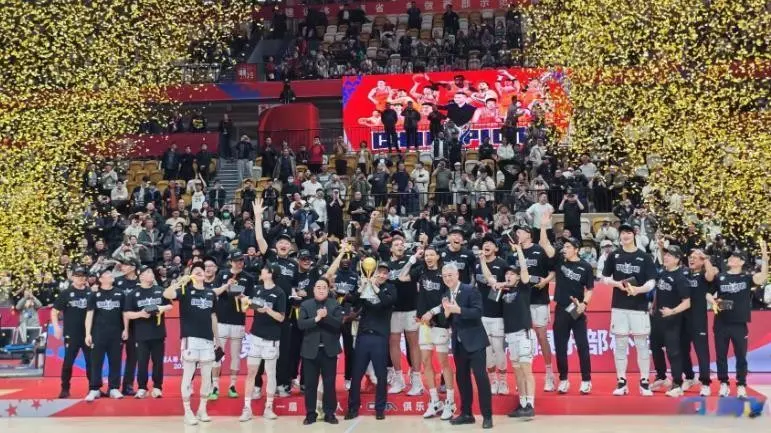 第一届CB, CBA杯赛, 香港金牛队